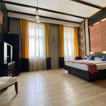 Safari Royal Apartment オラデア エクステリア 写真