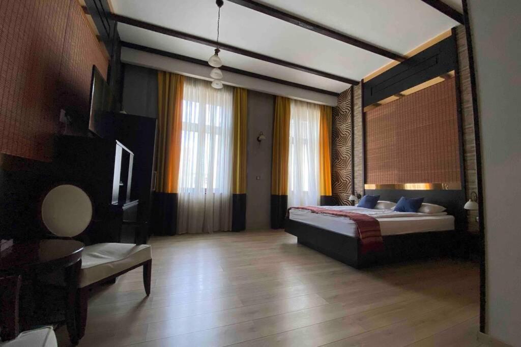 Safari Royal Apartment オラデア エクステリア 写真
